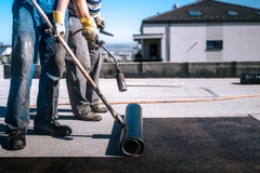 Hydrophobic vs. Traditional Materials: Which Is Best for Water Damage Prevention?