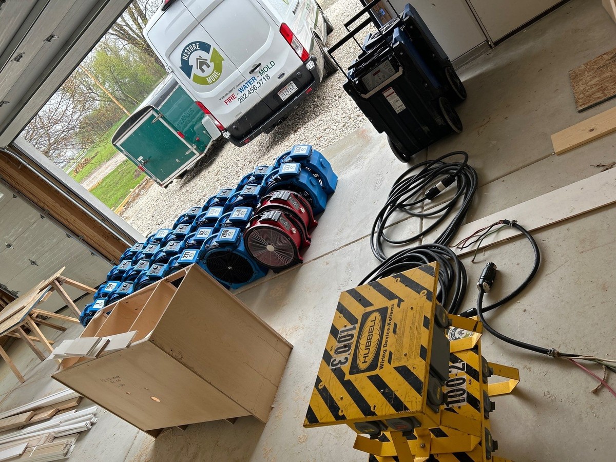 [Guide] What Is a Restoration Company and How Can They Help?